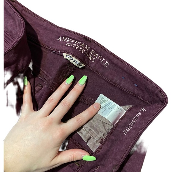 Cropped Maroon shorts - Picture 3 of 3